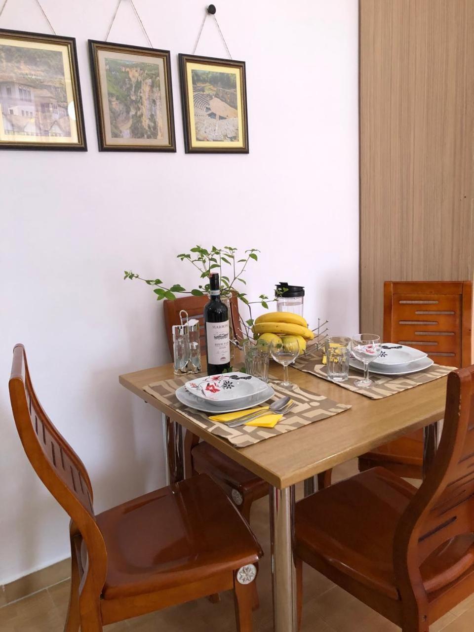 Studio Of Shpresa Vlorë Екстериор снимка
